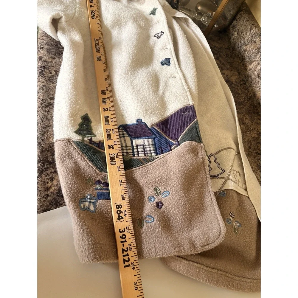 VTG Teddi Fleece Button Cottage Applique Granny Cardigan Fall Cabin Sweater Sz L - Picture 7 of 8